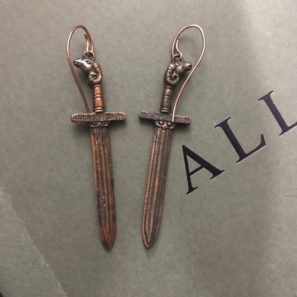 Maya Oathkeeper earrings